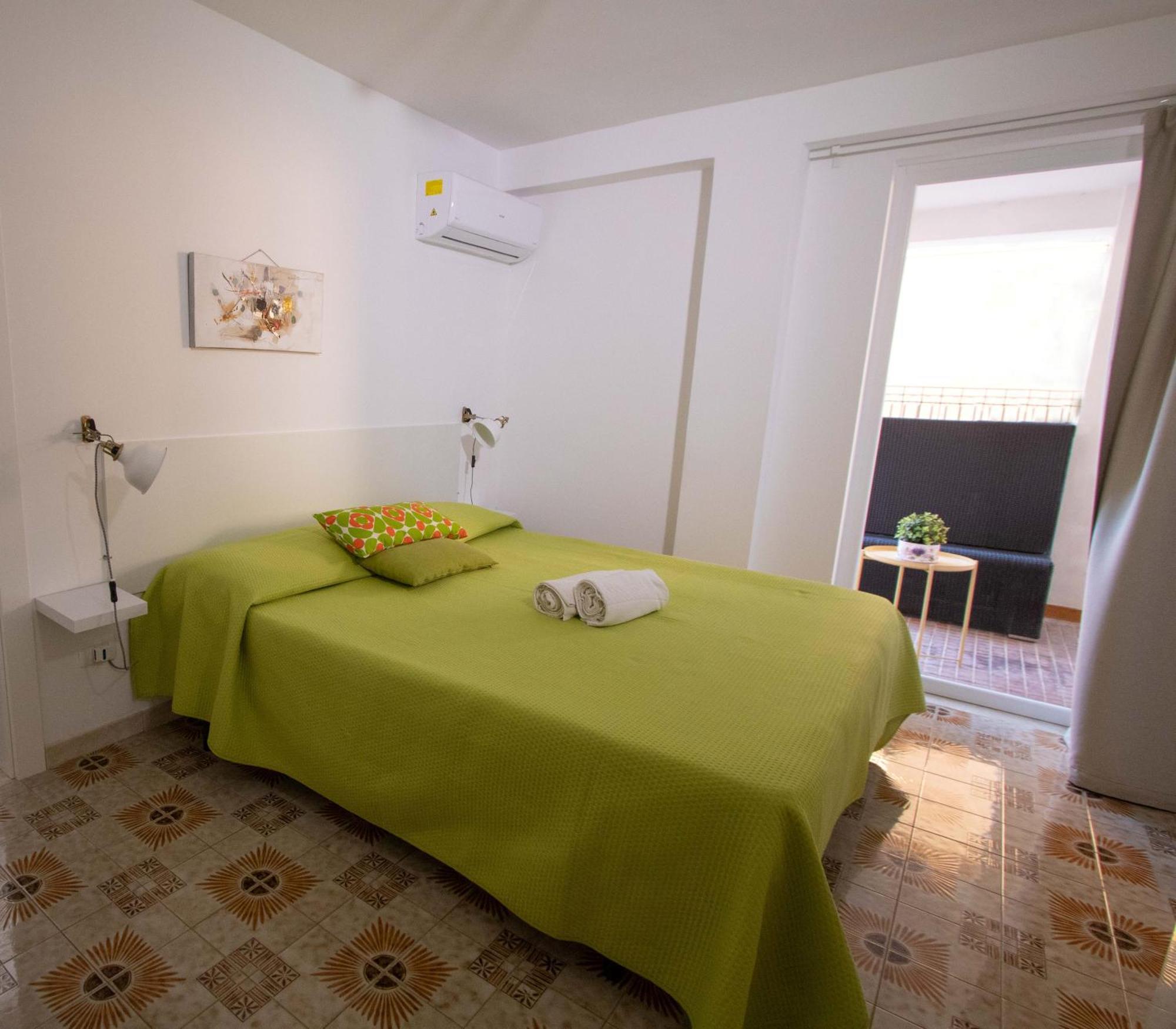 Le Torrette Rooms And Apartments Avola Exterior foto